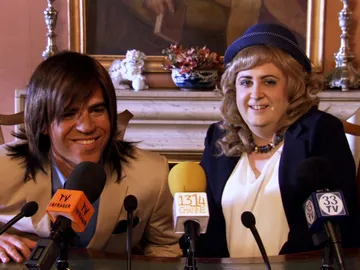 Zeus y Miss Coconut dan una rueda de prensa Zeus y Miss Coconut dan una rueda de prensa