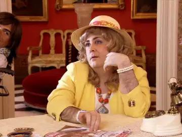 Zeus descubre la silla de ruedas Zeus descubre la silla de ruedas