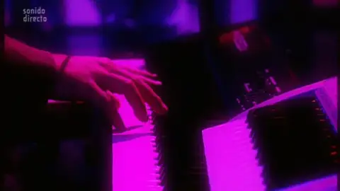 00070 00070