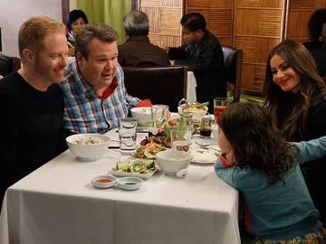 Mitch, Cam, Gloria y Lily Mitch, Cam, Gloria y Lily