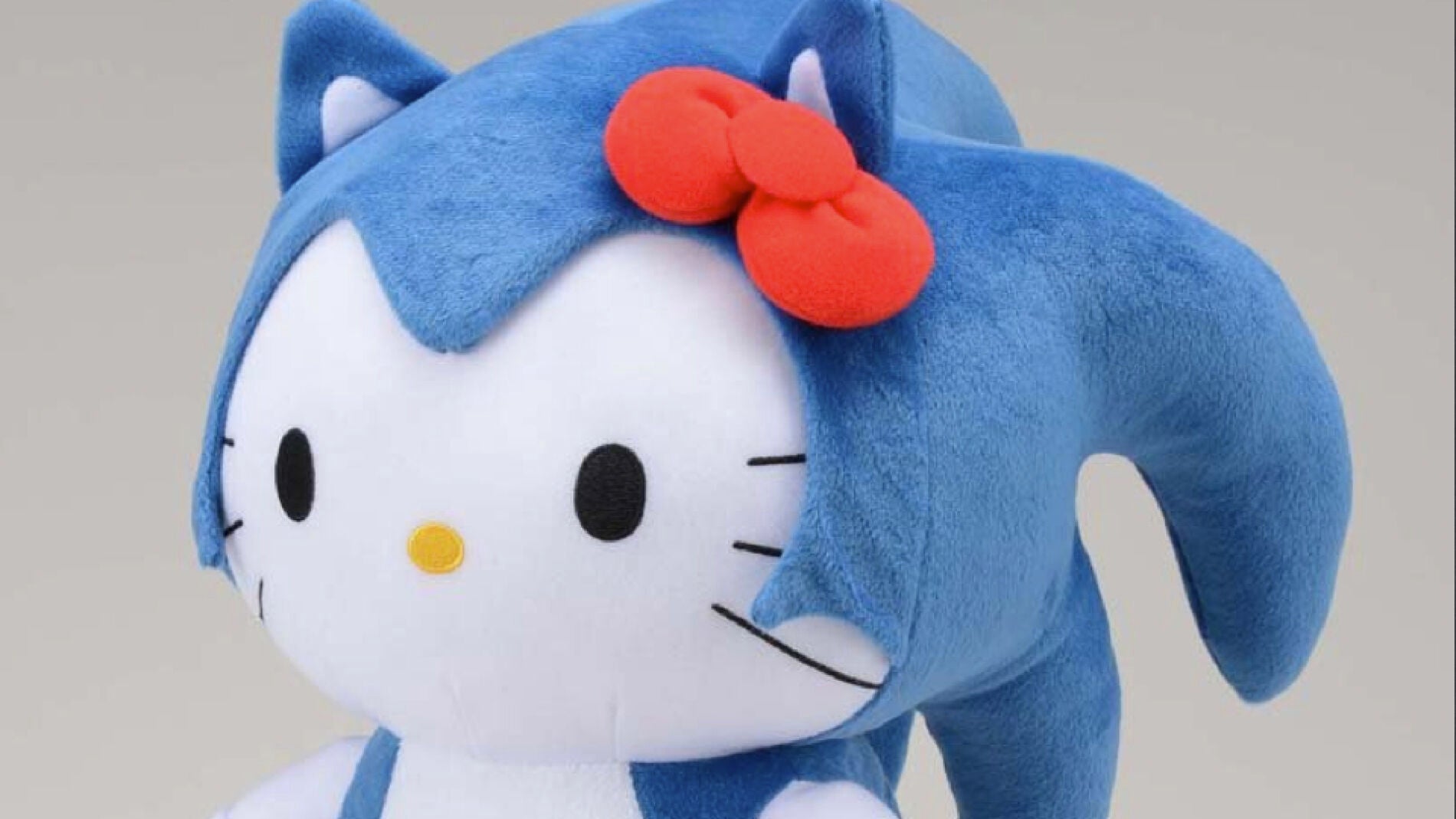 Sonic hecho Hello Kitty