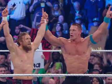 Daniel Bryan y John Cena se coronan en Londres Daniel Bryan y John Cena se coronan en Londres