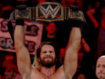 Rollins gana su combate pero se lleva un RKO de recuerdo