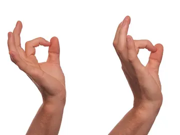 Gesto de 'Ok' con los dedos Gesto de 'Ok' con los dedos
