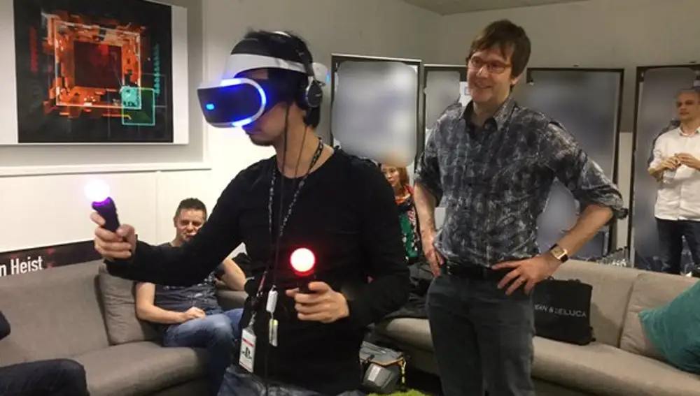 Hideo Kojima con PlayStation VR