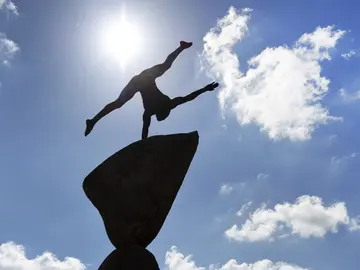 Equilibrio en las alturas (23-05-2016) Equilibrio en las alturas (23-05-2016)