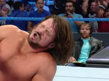 Frame 99.518693 de: wwe Frame 99.518693 de: wwe