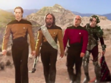 Frame 4.689071 de: La tripulación del Enterprise, atrapada en el planeta Tierra