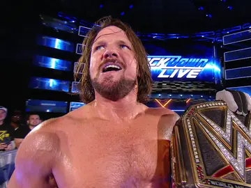 AJ Styles vence a Ambrose con ayuda de James Ellsworth en ‘SmackDown Live’ AJ Styles vence a Ambrose con ayuda de James Ellsworth en ‘SmackDown Live’