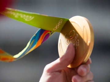 Medalla de oro entregada en los Juegos Olímpicos de Río