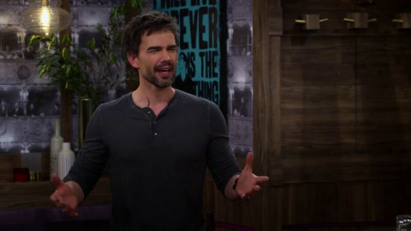 Bobby, el amor a primera vista de Caroline