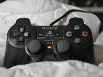 PlayStation 2 DualShock