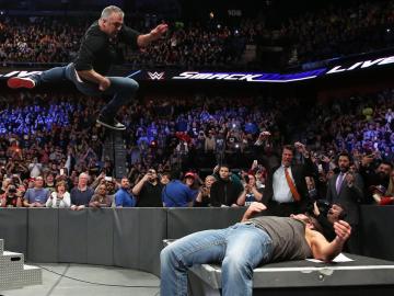 Shane McMahon va a por todas contra AJ Styles en ‘SmackDown Live’