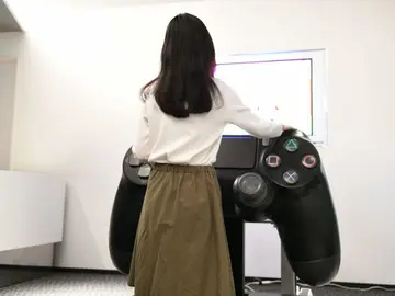 Dualshock 4 gigante Dualshock 4 gigante