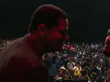 Reggie Fils-Aime y Hungrybox Reggie Fils-Aime y Hungrybox