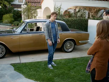 Luke regala un Rolls-Royce a sus padres por su graduación Luke regala un Rolls-Royce a sus padres por su graduación