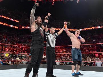 Roman Reigns y John Cena