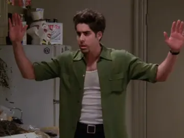 Chandler, harto de Eddie, decide echarle de casa Chandler, harto de Eddie, decide echarle de casa