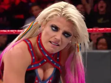 Alexa Bliss y Mickie James, ¿de quién será el título de campeona? Alexa Bliss y Mickie James, ¿de quién será el título de campeona?