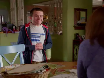 "¿Has invitado a una chica y te ha dicho que sí?" "¿Has invitado a una chica y te ha dicho que sí?"