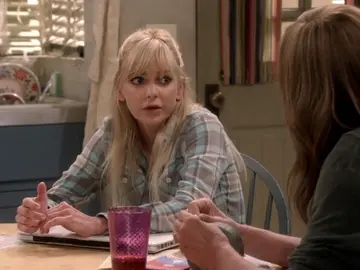 Nuevas aventuras de 'Mom' el jueves por la noche en Neox Nuevas aventuras de 'Mom' el jueves por la noche en Neox