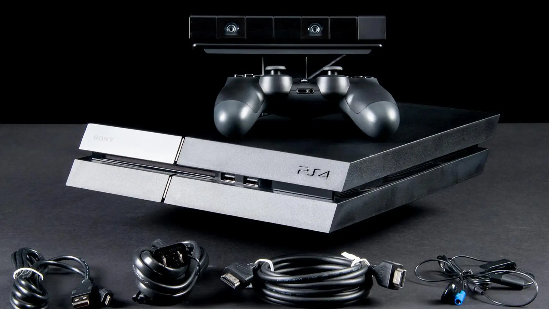 PlayStation 4 con accesorios