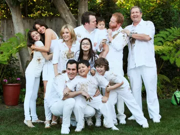 Modern family - Temporada 1 - Capítulo 24: Retrato de familia Modern family - Temporada 1 - Capítulo 24: Retrato de familia