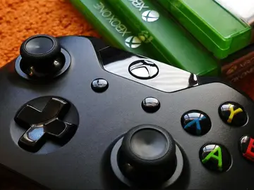 Xbox One X Xbox One X