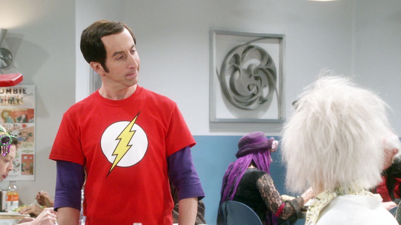 Howard se disfraza de Sheldon por Halloween