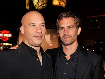Vin Diesel junto a Paul Walker Vin Diesel junto a Paul Walker