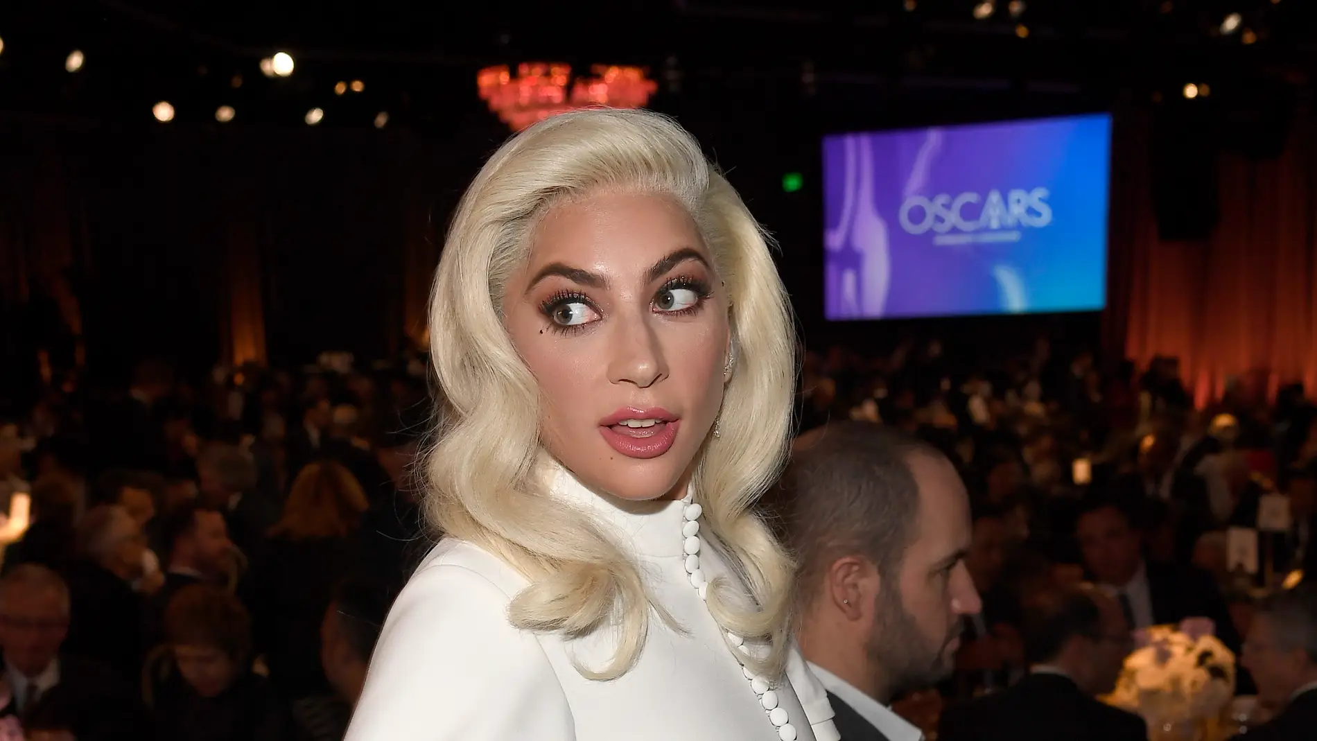 Lady Gaga en la comida de los nominados a los Oscar