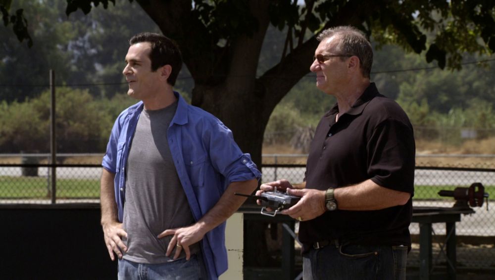 Modern Family - Temporada 1 - Capítulo 3: Ven a volar conmigo