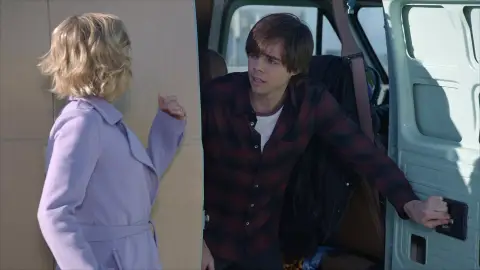 Dylan, ofendido Modern family
