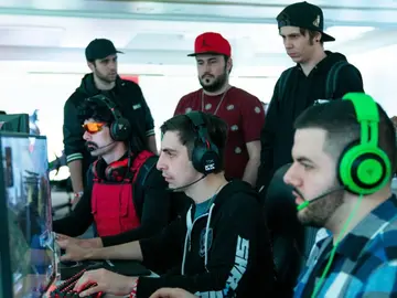 Michael 'Shroud' Grzesiek Michael 'Shroud' Grzesiek