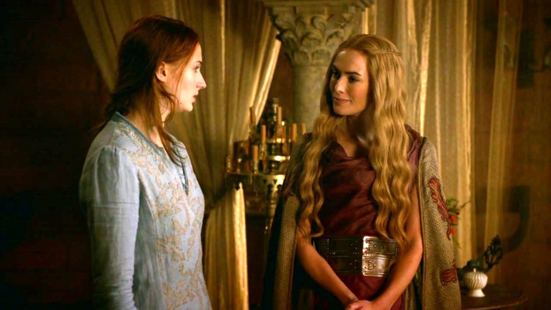 Sophie Turner y Lena Headey como Sansa y Cersei en 'Juego de Tronos'