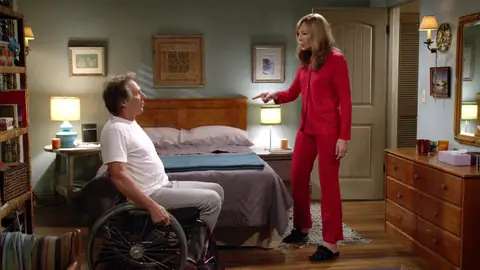 Adam discute con Bonnie por no tener casi espacio en su casa momento destacado