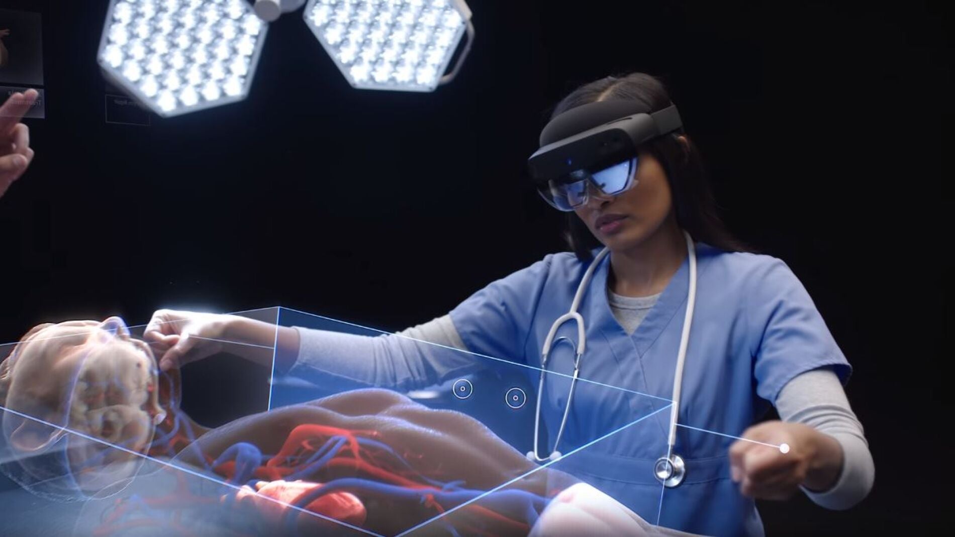 Microsoft HoloLens 2