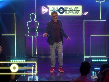 David Fernández se viene arriba en 'Los Notas' y canta una divertida canción
