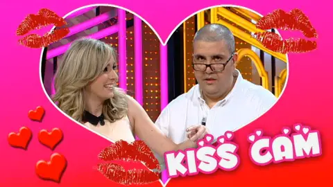 La Kiss Cam de Otra Movida 15 Años Neox