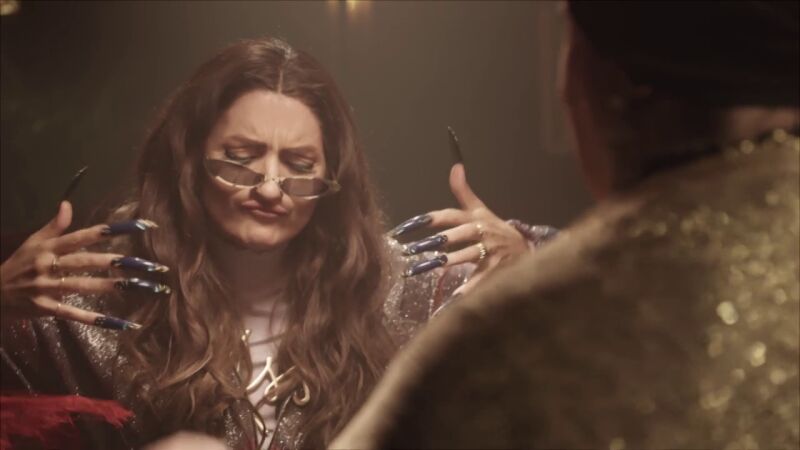 Las cartas de Paca La Piraña no mienten: Rosalía va a hacer un dueto con alguien muy conocido