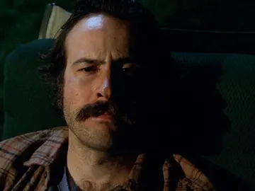 Earl debe arreglar un trauma infantil Earl debe arreglar un trauma infantil