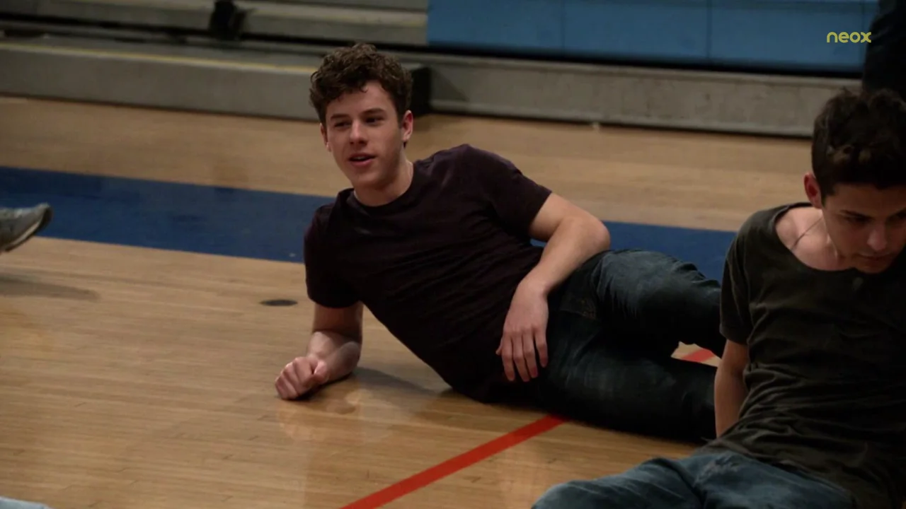 Nolan Gould, Luke en 'Modern Family' revoluciona las redes con un posado semidesnudo