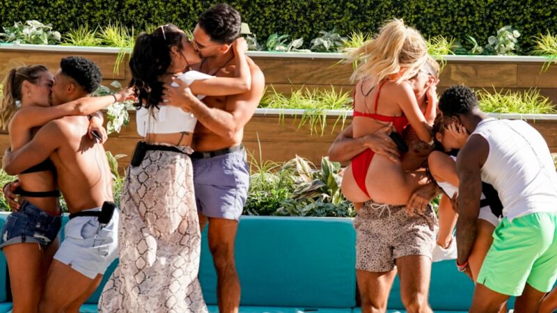 Estos son los 5 momentos más calientes de las ediciones internacionales de 'Love Island'