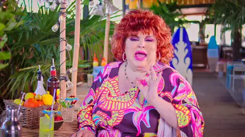 Paca la Piraña Love Island