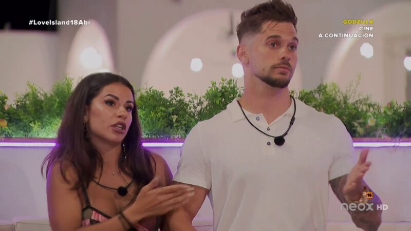 Primeros enfrentamientos entre parejas: Jesús y Carla deciden intercambiarse con Yass y José