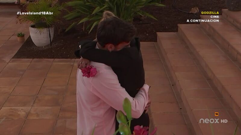 Carla y Jesús, más cómplices que nunca: el isleño saca su lado más detallista