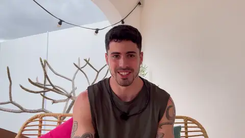 Pedro, con expectativas óptimas sobre las isleñas: "De aquí se puede sacar algo interesante" Test del isleño