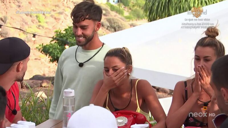 Los isleños, en shock tras recibir la noticia: uno de ellos será eliminado