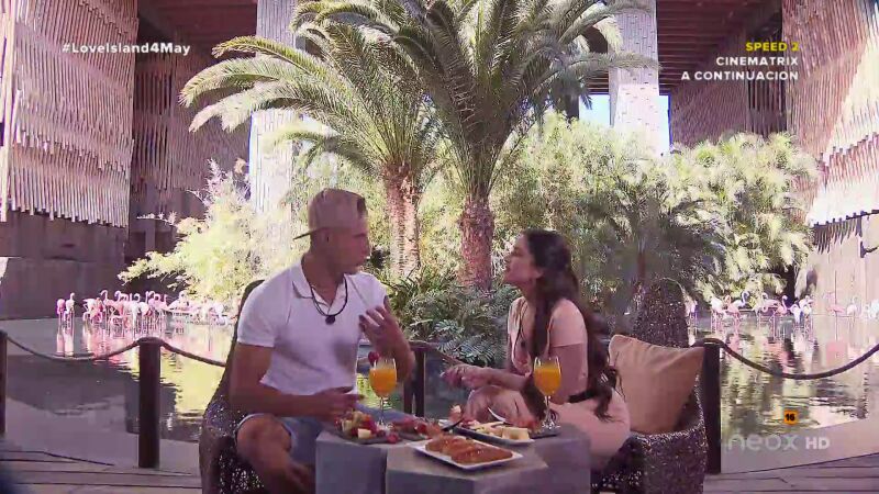 Moure celebra su primer brunch con Marina