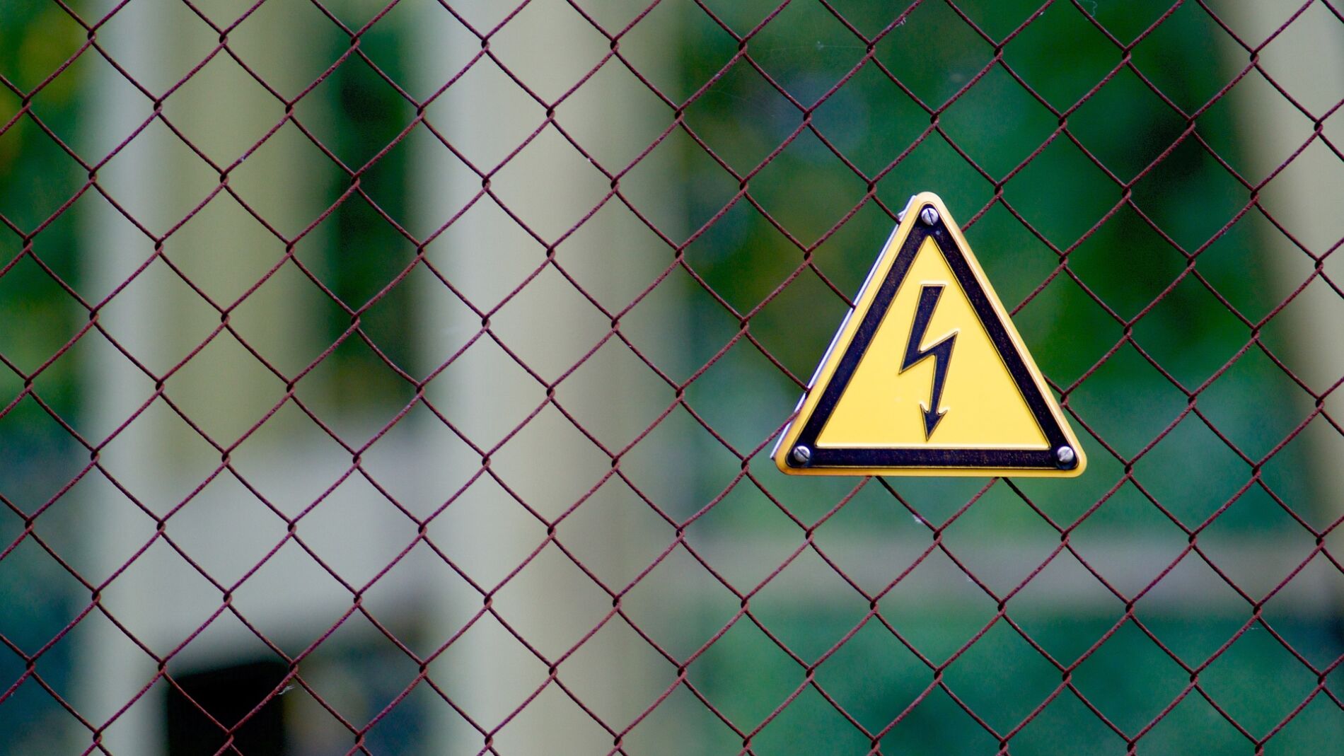 Aviso peligro de electricidad 